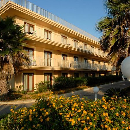 Dioscuri Bay Palace Сан-Леоне Экстерьер фото