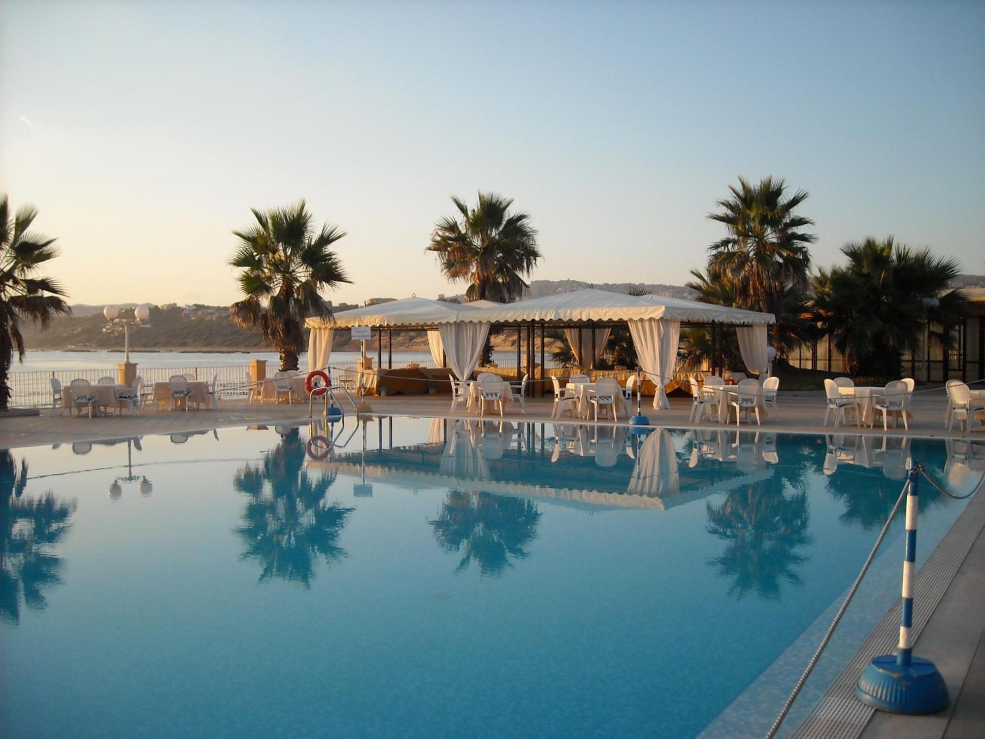 Dioscuri Bay Palace Сан-Леоне Экстерьер фото